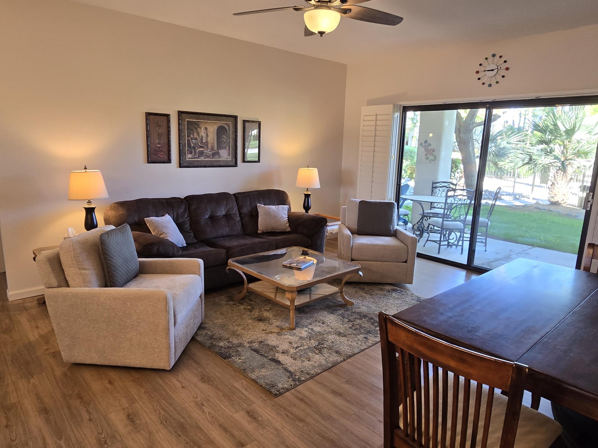 #621  BEAUTIFULLY REMODELED 3 BEDROOM CONDO-END UNIT – AVAILABLE:  JAN-APRIL