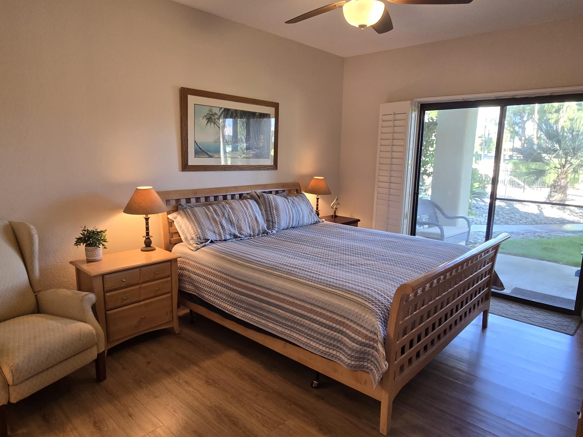 #621  BEAUTIFULLY REMODELED 3 BEDROOM CONDO-END UNIT – AVAILABLE:  JAN-APRIL